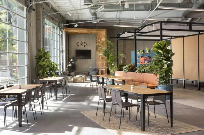 文章标题-1 办公室的绿植怎么摆放比较好?(绿植摆放有什么风水讲究?)