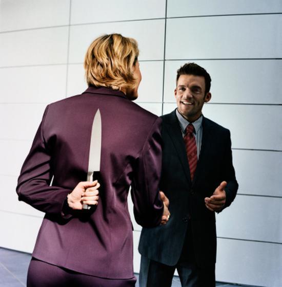 文章标题-1 怎么样的办公室风水防小人?|办公室咋样防小人?