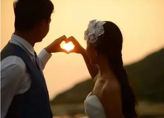 年龄相差几岁结婚比较好？（结婚男女双方相差几岁合适？）