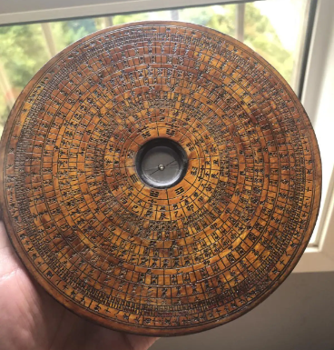 罗盘定位的具体操作方法（罗盘应该怎么定位？）