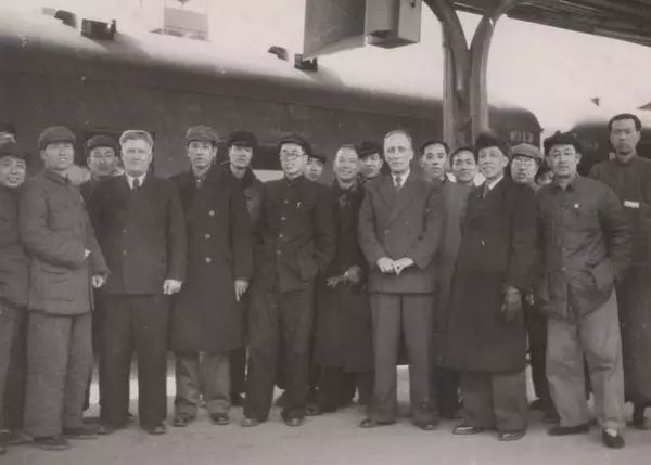 文章标题-36 老照片里撮堆的民国私家历史