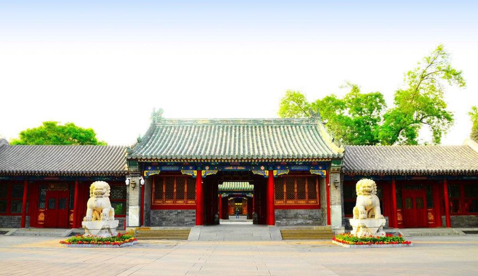 藏风聚气，环抱有情！