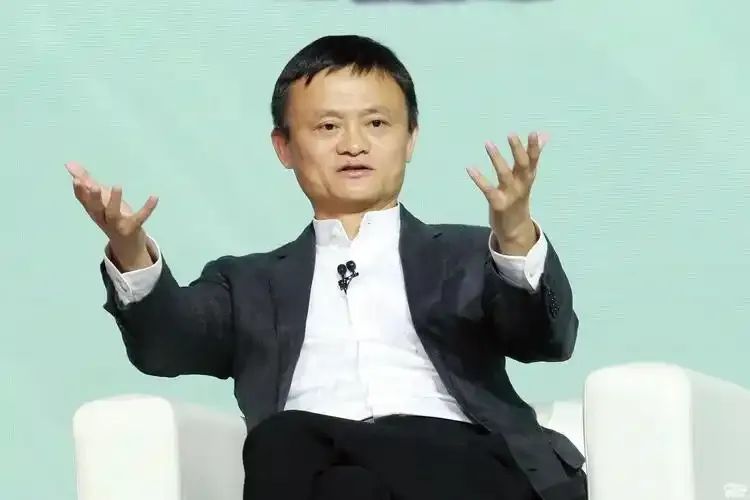 文章标题-12 2025:人类文明的觉醒拐点?—— 当全球预言家共同指向一个方向,我们如何应对?