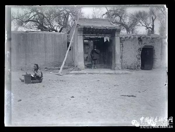 敦煌石窟历史影像馆：伯希和