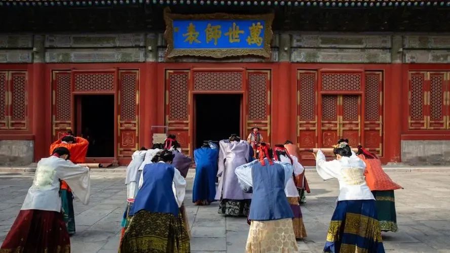 上学的尽头是“玄学”，考试背后的“玄学”你都用了几招