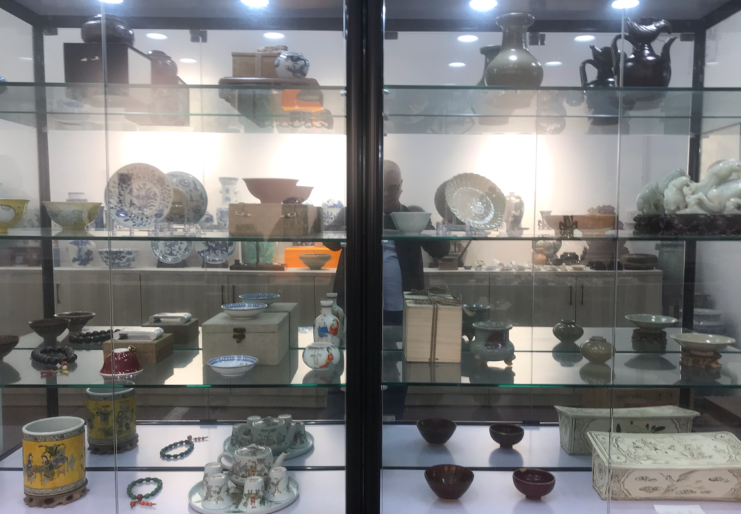 文章标题-2 古玩店已经到了最危险的时候,该坚持下去吗?