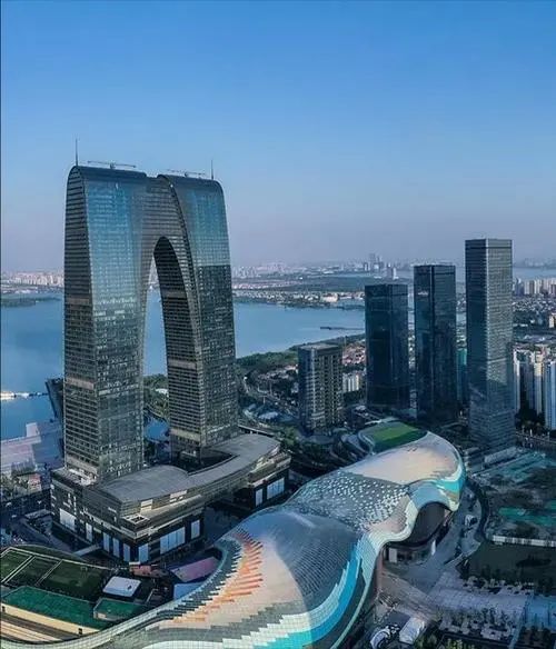 文章标题-1 苏州东方之门背后的风水格局!