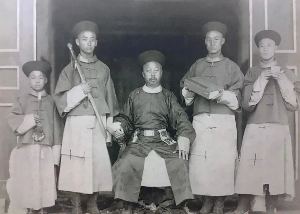 回顾百年中国，中国人为何会屡屡遭受大灾难？