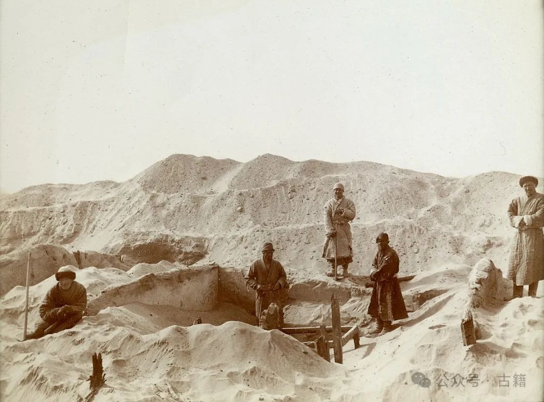 斯坦因：我是如何盗骗敦煌文物的？