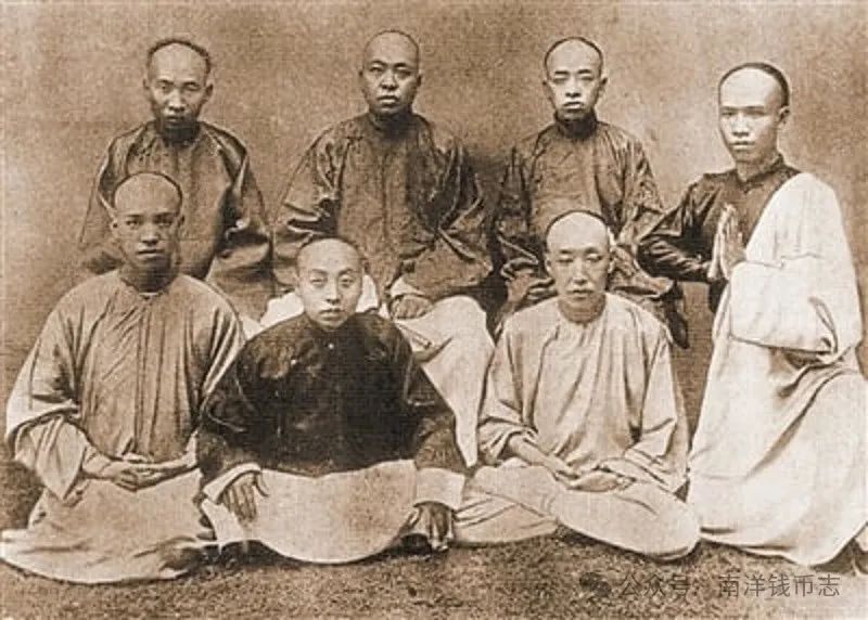 文章标题-27 《申报》上的李鸿章赤金赏牌