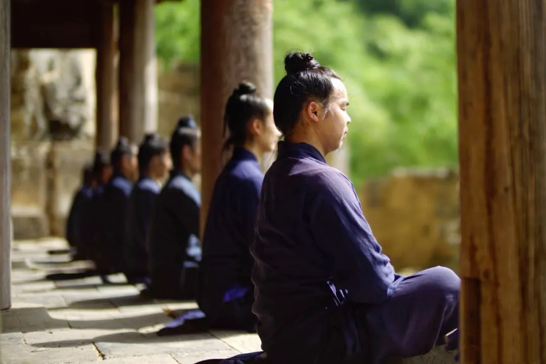 仙学指微：学仙须是学天仙，惟有金丹最的端。