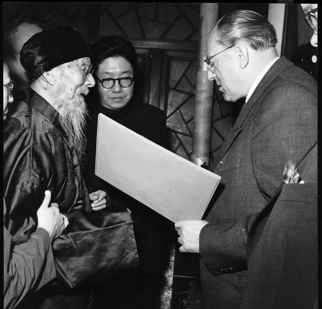 文章标题-1 山水与异国——1959年李可染访德期间水墨风景作品研究