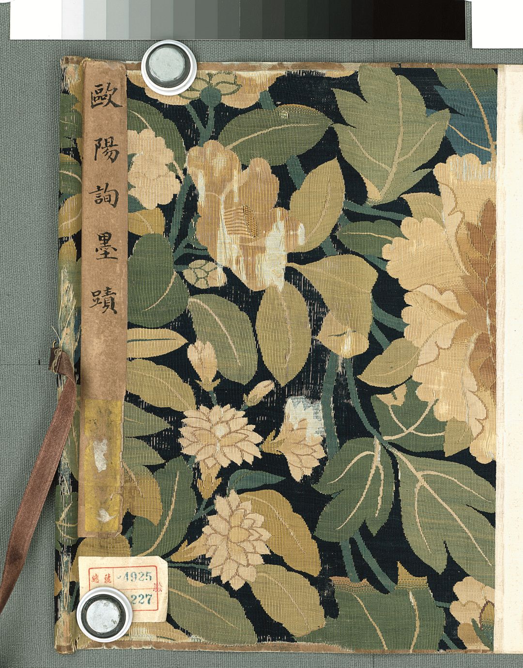 书画手卷包首锦：解密皇室顶级书画装裱