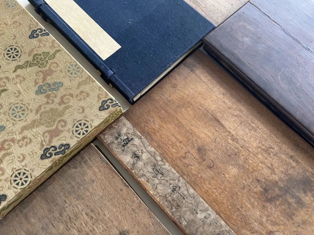 册页装的“封面”、“帖芯”与“题签”