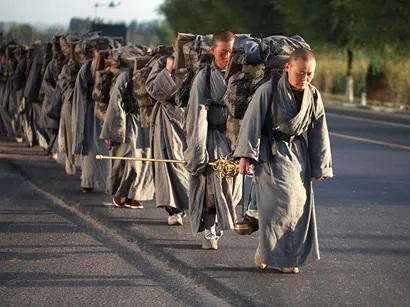 哲学家对僧侣的18个灵魂拷问