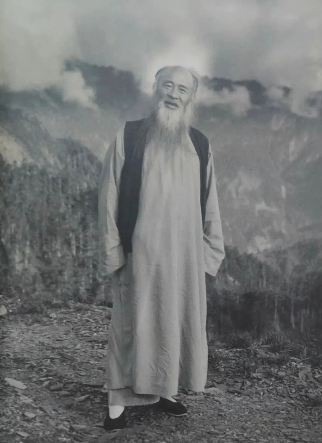 张大千： “故宫”名画读后记