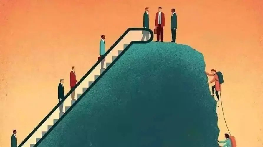 人世间财富分配法则：到底是损有余补不足？还是损不足奉有余？