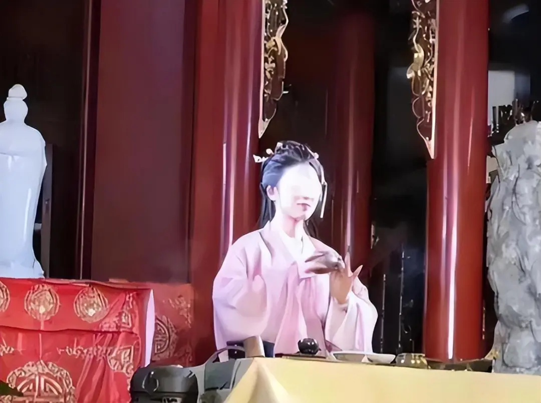 精通“媚术”的道士色诱敛财，最终逃不过法律制裁