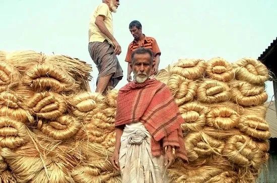 孟加拉国民的贫穷，从来不是因为人口和地理