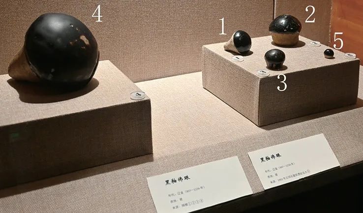 文章标题-1 有眼无珠与双目有神——关于云冈石窟诸大佛像眼睛的初步思考