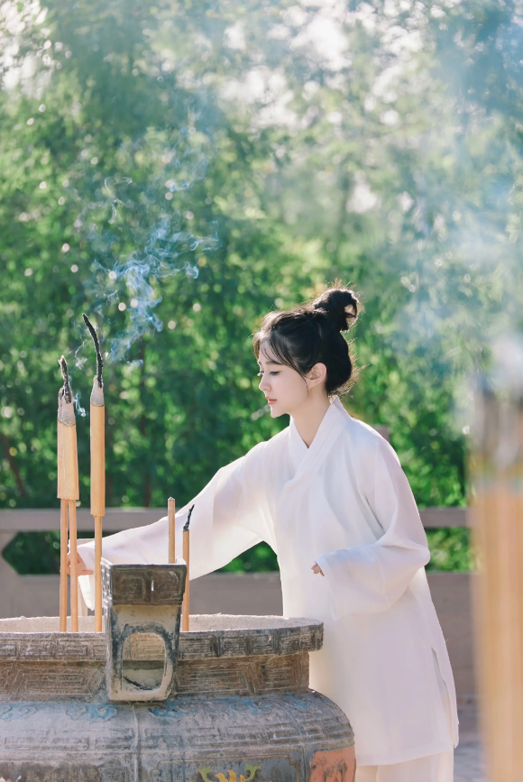 文章标题-3 何为“心诚则灵”?看完这句话,你就懂了!