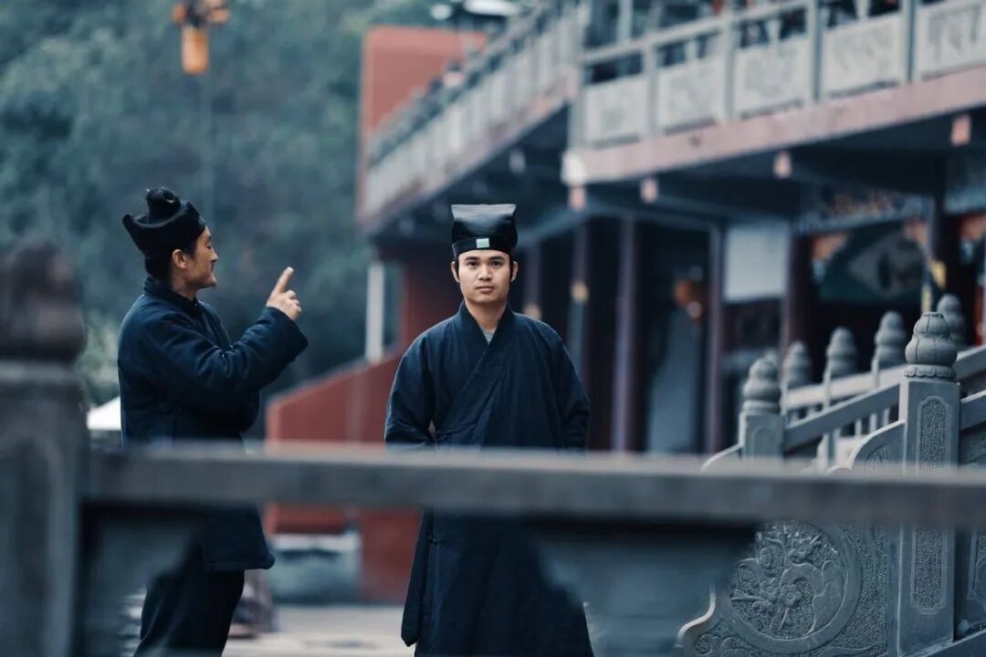 父还是师傅，我们该如何称呼恩师？