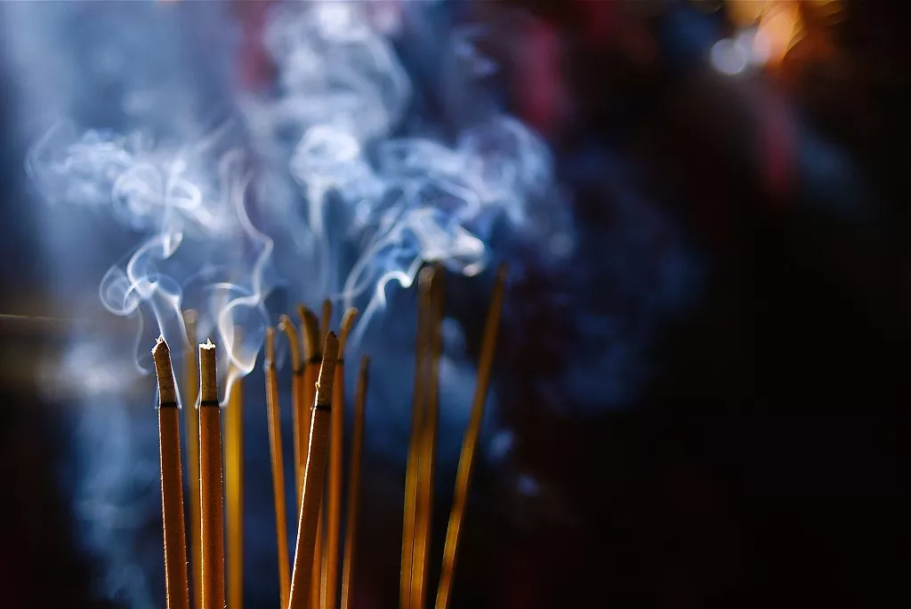 为什么积阴德可逆天改命，那做阳善之事有何不同？