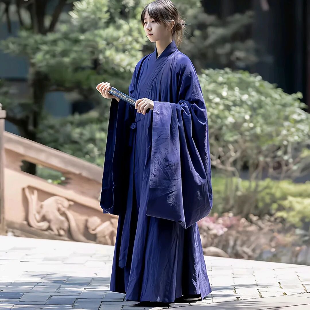 文章标题-1 为什么道士的衣服总是一件飘逸的青衫?