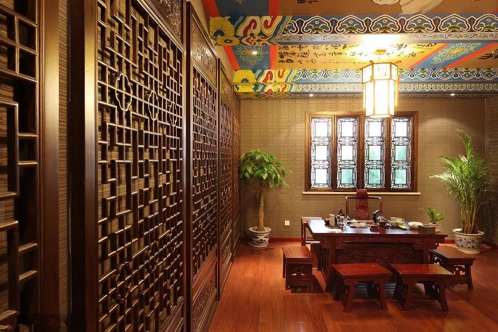 文章标题-4 两窗对开的房子会怎么样?怎么化解?