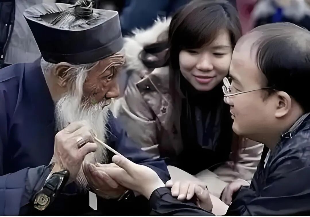 文章标题-1 “面相带凤凰、必是人中龙凤”,有什么特征?