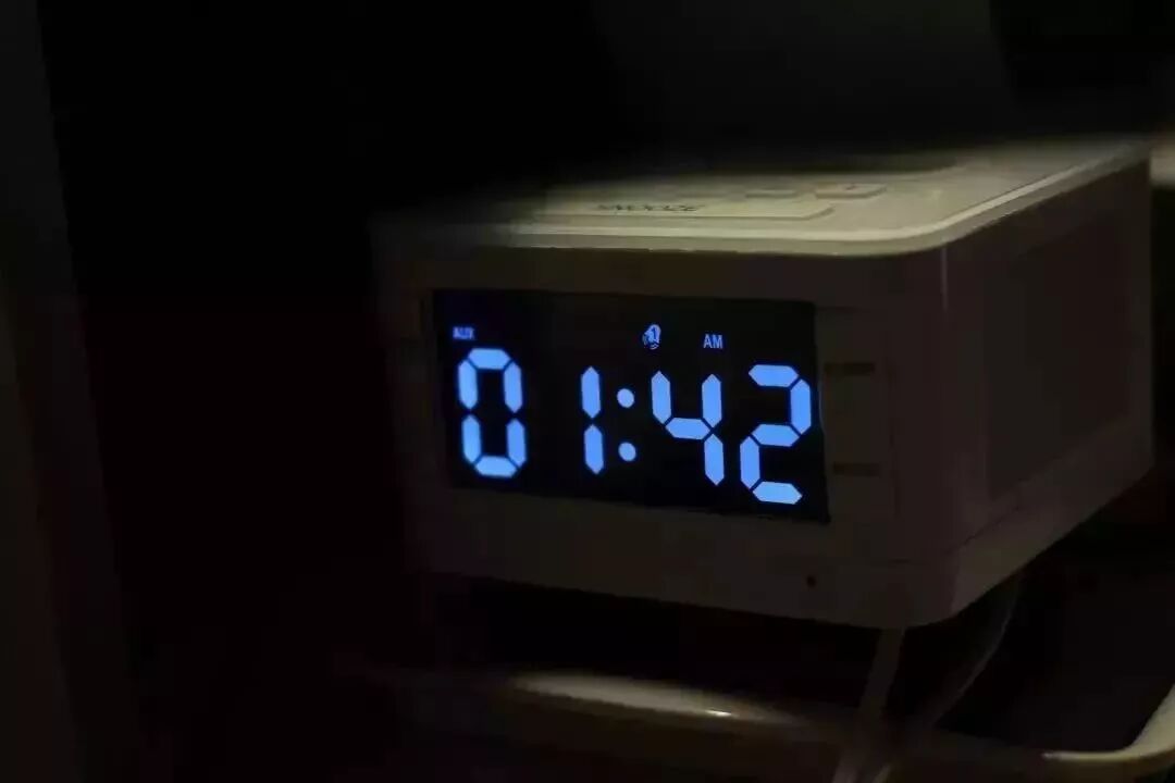 五运六气非作息，八字命盘定乾坤：熬夜与运势的真伪辨