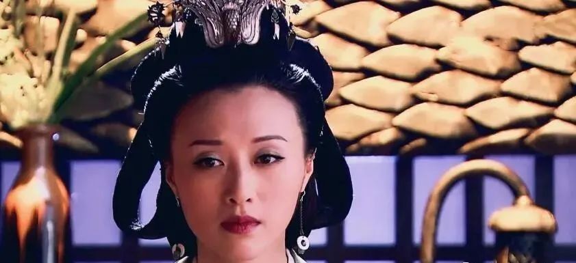 手握八卦图出生！古代第一美女神相：许负