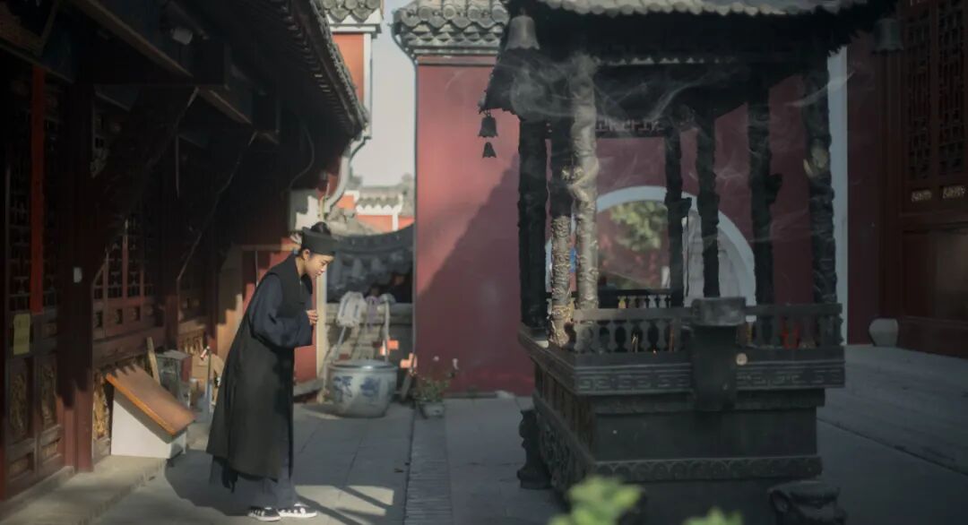 积阴德和积阳德有何不同，谁的福报大?